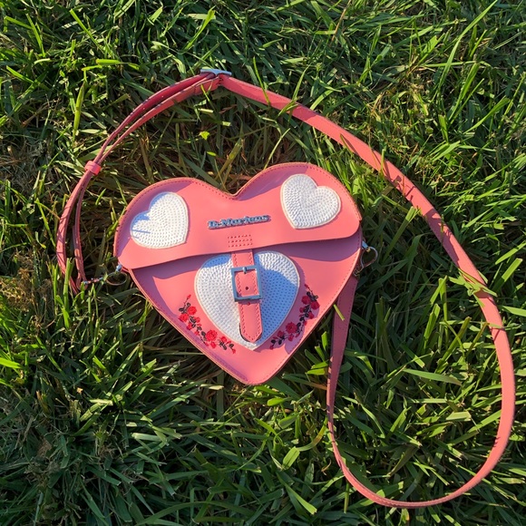 Dr. Martens Embroidered Sequin Heart Satchel - Picture 15 of 15